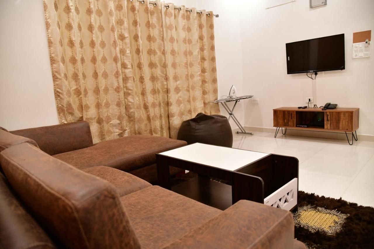 Xcel Luxury Hotel Apartments-Home Living Redefined Мисор Екстериор снимка